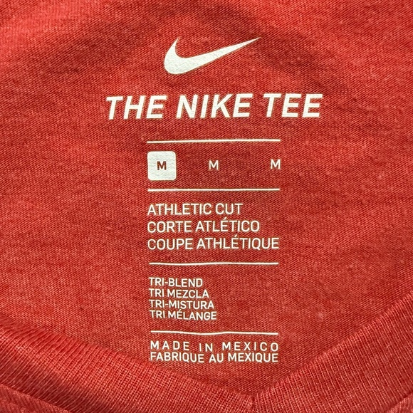Nike Women’s V-Neck Red Tee with White Logo NWOT - Picture 3 of 3